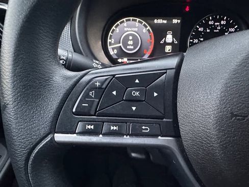 Used 2023 Nissan Kicks SV image 17