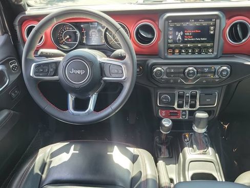 Used 2023 Jeep Gladiator Rubicon w/ LED Lighting Group AWD/4WD image 15