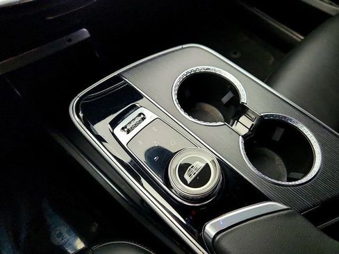 Used 2024 Cadillac Lyriq Luxury image 16