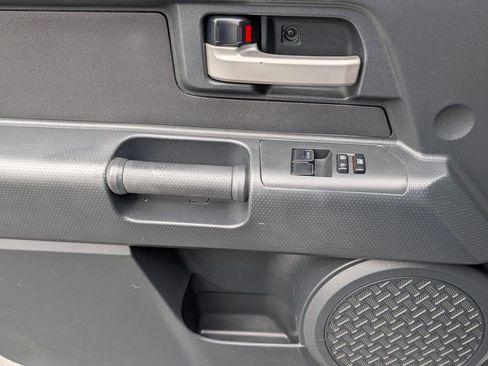 Used 2014 Toyota FJ Cruiser 4WD w/ Convenience Package image 27