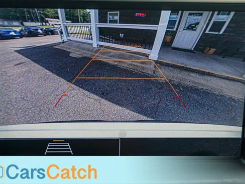 Used 2020 GMC Acadia SLE FWD image 29