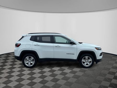 Certified 2022 Jeep Compass Latitude w/ Convenience Group AWD/4WD image 8