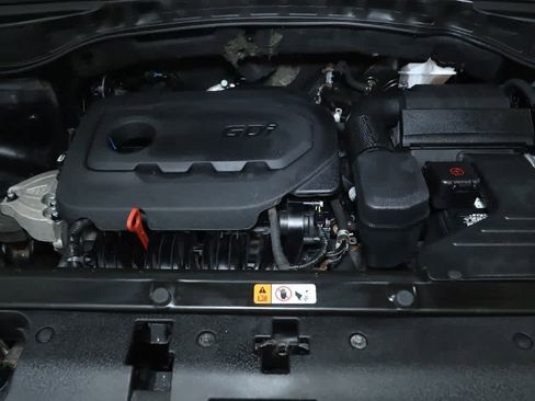 Used 2018 Hyundai Santa Fe Sport w/ 2.4L Tech Package 04 AWD/4WD image 39