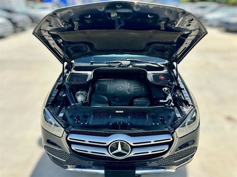 Used 2022 Mercedes-Benz GLE 450 4MATIC w/ Premium Package image 17