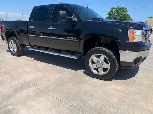Used 2012 GMC Sierra 2500 SLE w/ HD SLE Premium Package AWD/4WD image 1