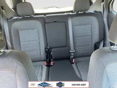 Used 2023 Chevrolet Equinox LT w/ Driver Convenience Package AWD/4WD image 17