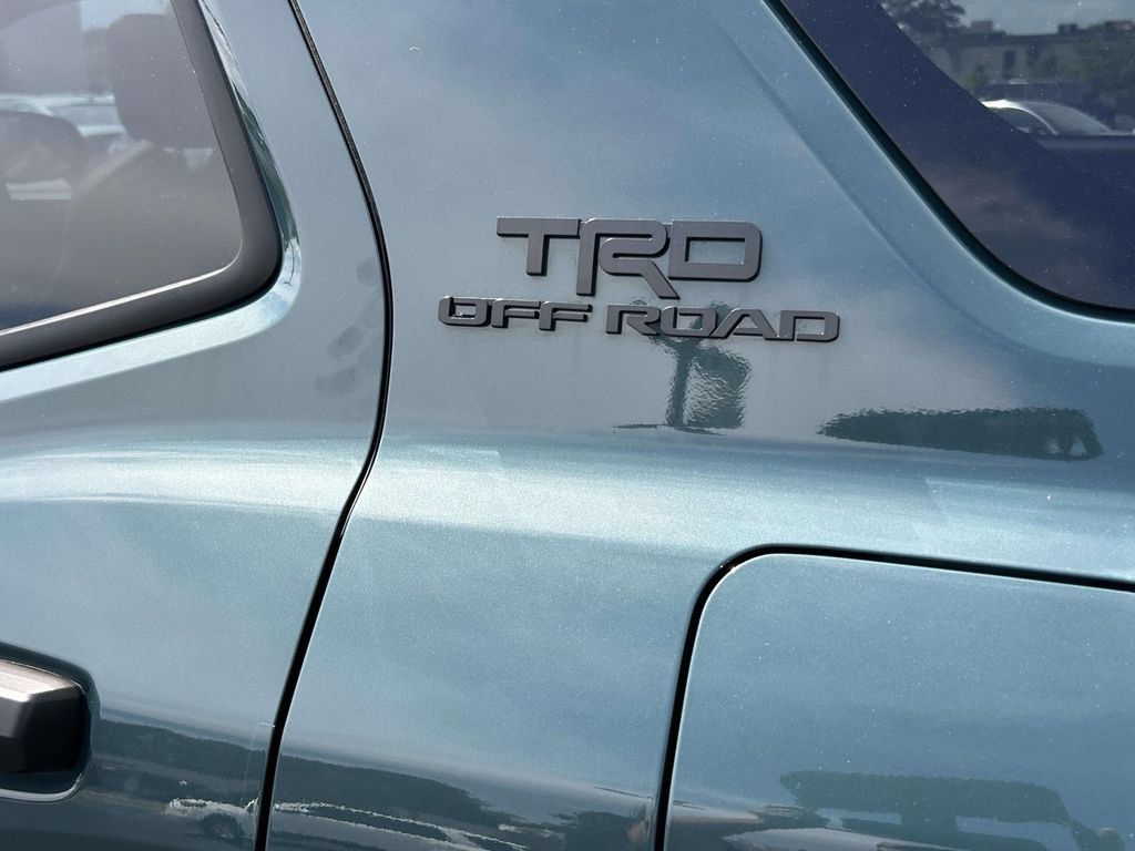 New 2026 Toyota 4Runner TRD Off-Road Premium AWD/4WD image 12