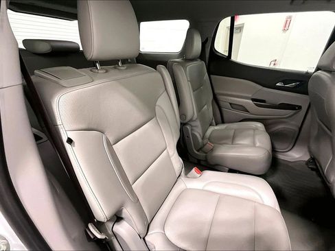 Used 2018 GMC Acadia SLT FWD image 27