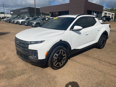 Certified 2025 Hyundai Santa Cruz Limited image 3