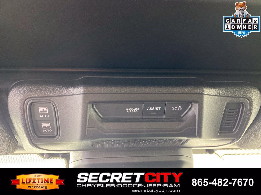 Used 2024 Jeep Wrangler Unlimited Sahara AWD/4WD image 20