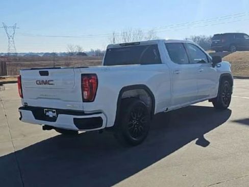 Used 2025 GMC Sierra 1500 Elevation image 8