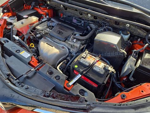 Used 2016 Toyota RAV4 LE AWD/4WD image 14