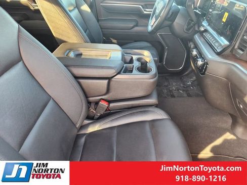 Used 2026 GMC Sierra 1500 SLT AWD/4WD image 14