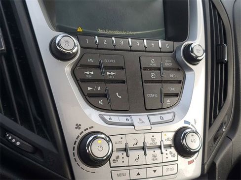 Used 2013 Chevrolet Equinox LT image 20