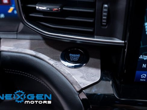 Used 2023 Ford Explorer Platinum w/ Technology Package image 14