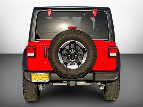 Used 2018 Jeep Wrangler Sport S image 5