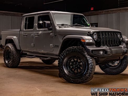Used 2022 Jeep Gladiator Sport image 1