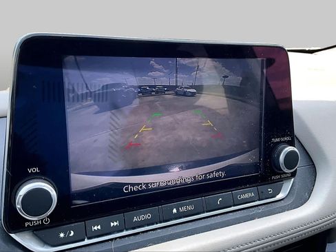 Certified 2023 Nissan Rogue SV FWD image 26