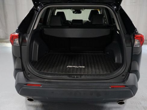 Certified 2022 Toyota RAV4 XLE Premium AWD/4WD image 35