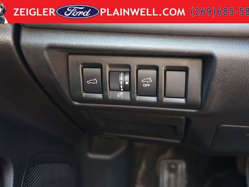 Used 2022 Subaru Outback Limited AWD/4WD image 31