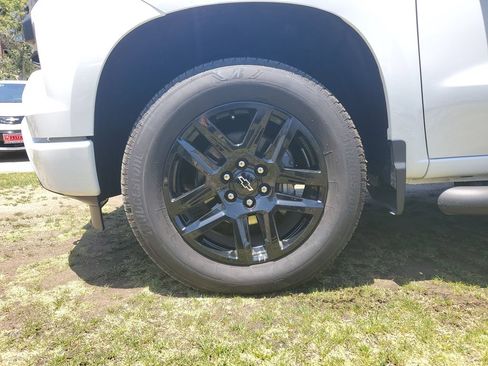 Used 2025 Chevrolet Silverado 1500 Custom w/ LPO, Utility Wall Package AWD/4WD image 7