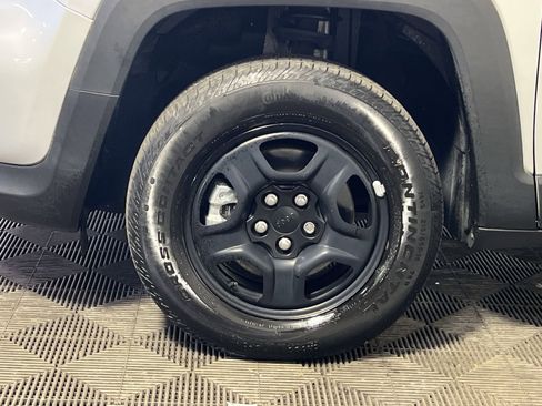 Used 2021 Jeep Renegade Sport AWD/4WD image 13