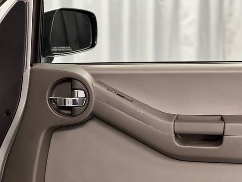 Used 2014 Nissan Xterra S image 34