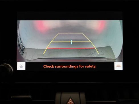 Used 2023 Toyota RAV4 LE AWD/4WD image 28