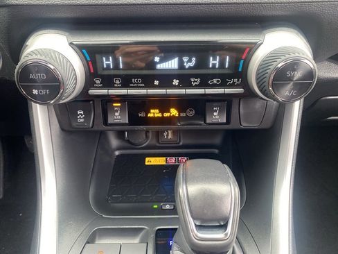 Used 2024 Toyota RAV4 XSE image 9