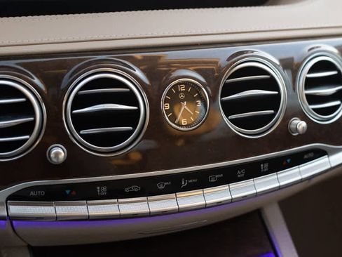 Used 2019 Mercedes-Benz S 560 4MATIC Sedan image 41