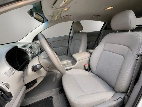 Used 2016 Kia Sportage LX FWD image 11