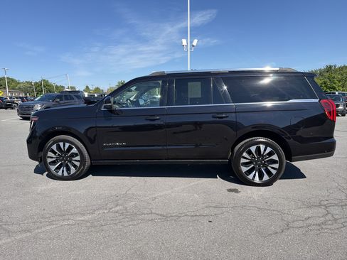 Certified 2025 Ford Expedition Max Platinum w/ Driver's Package AWD/4WD image 7