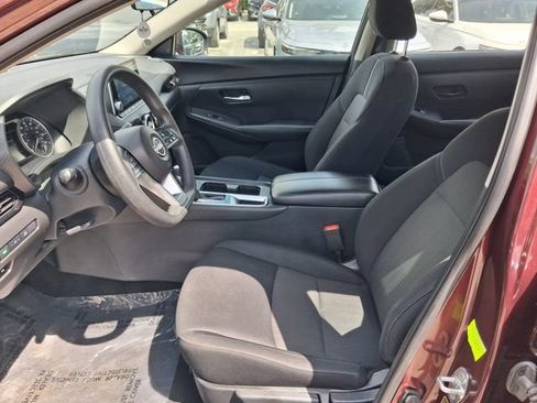 Used 2024 Nissan Sentra SV FWD image 7
