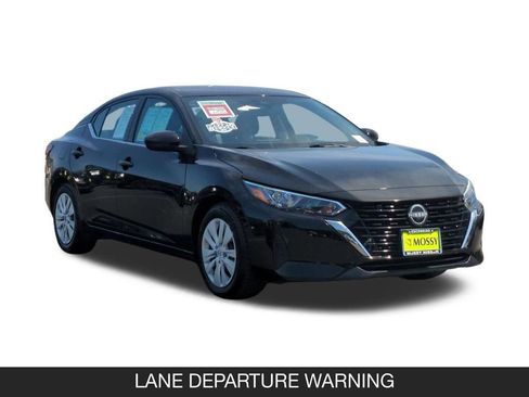 Certified 2024 Nissan Sentra S FWD image 2