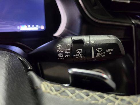Used 2023 Jeep Grand Cherokee Altitude AWD/4WD image 31