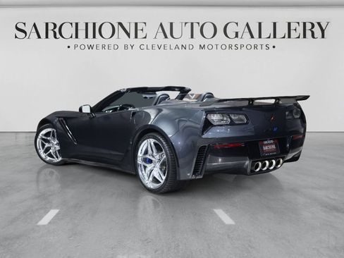 Used 2019 Chevrolet Corvette ZR1 RWD image 2