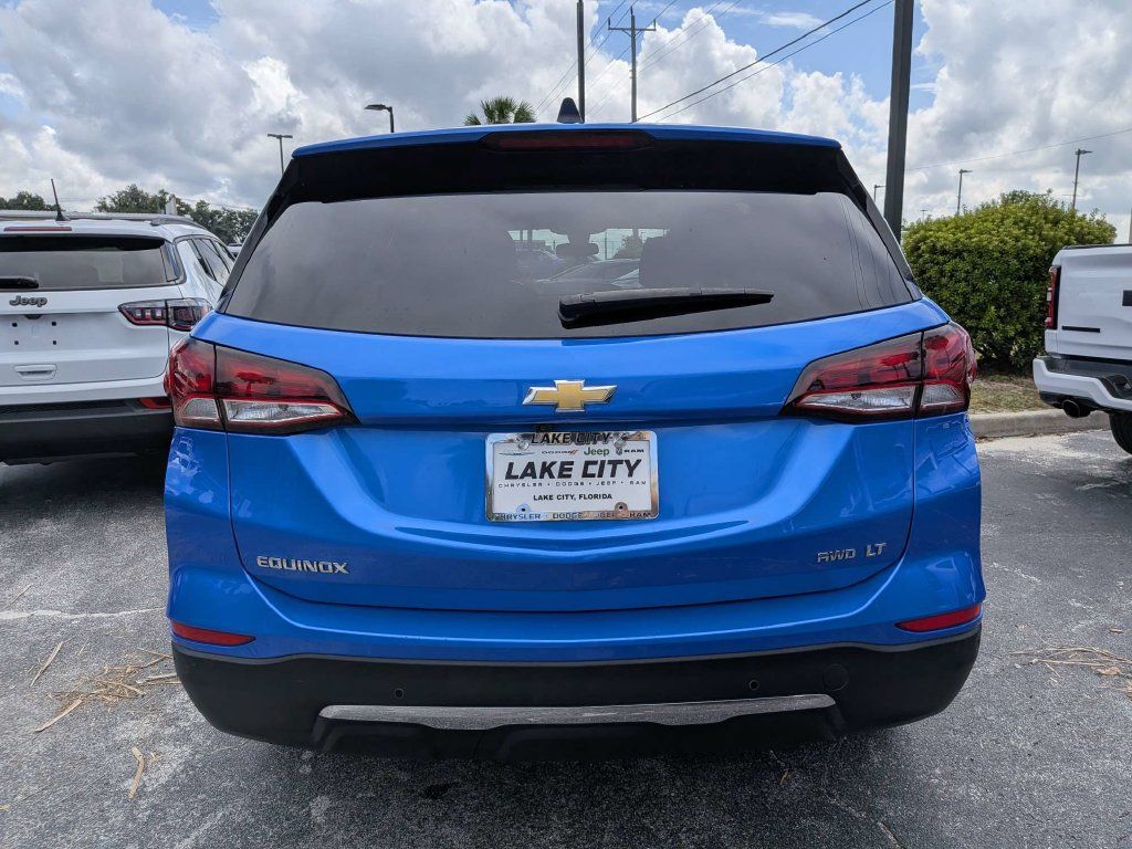 Used 2024 Chevrolet Equinox LT AWD/4WD image 4