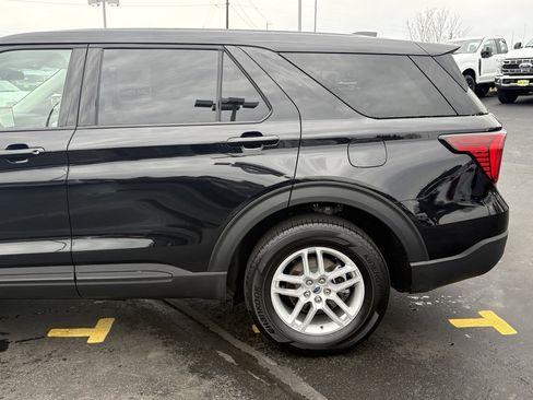 New 2026 Ford Explorer Active image 12