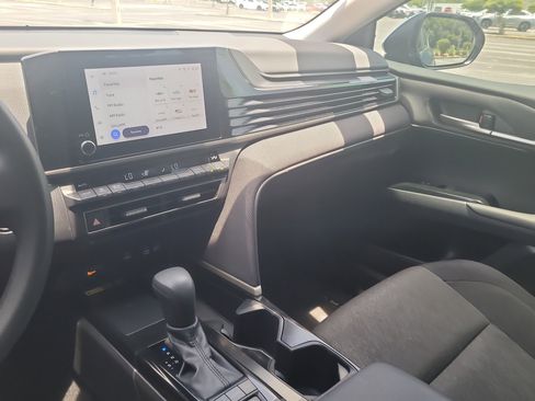 Certified 2025 Toyota Camry LE FWD image 19