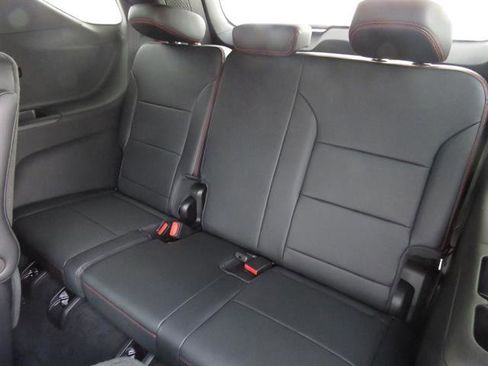 New 2026 Chevrolet Traverse RS w/ LPO, Floor Liner Package image 19