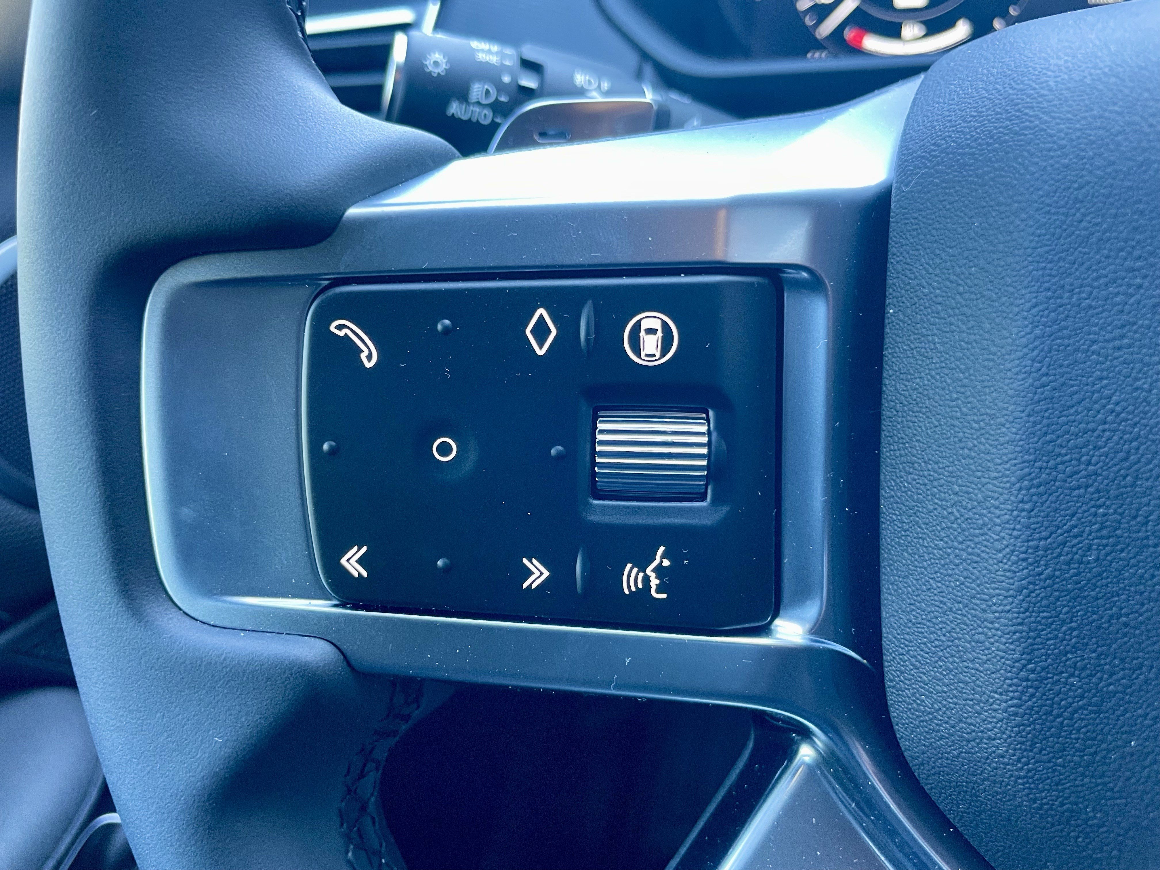 New 2026 Land Rover Discovery Dynamic SE AWD/4WD image 23