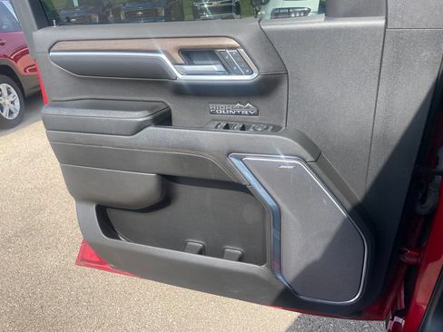 Used 2023 Chevrolet Silverado 1500 High Country w/ Technology Package AWD/4WD image 45