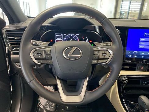 Used 2023 Lexus NX 350 AWD image 19