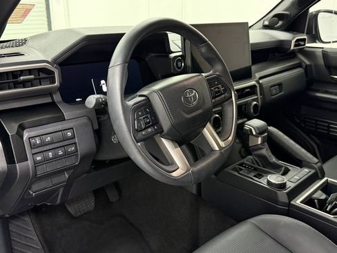 Used 2025 Toyota 4Runner Limited RWD image 8