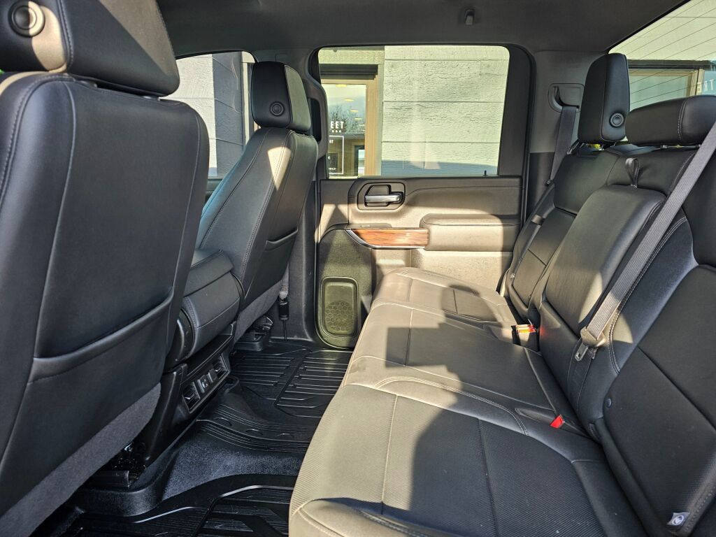 Used 2022 GMC Sierra 3500 SLT w/ X31 Off-Road Package AWD/4WD image 14