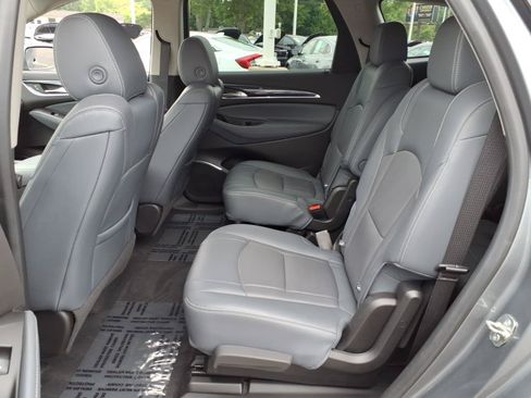 Used 2019 Buick Enclave Premium AWD/4WD image 6