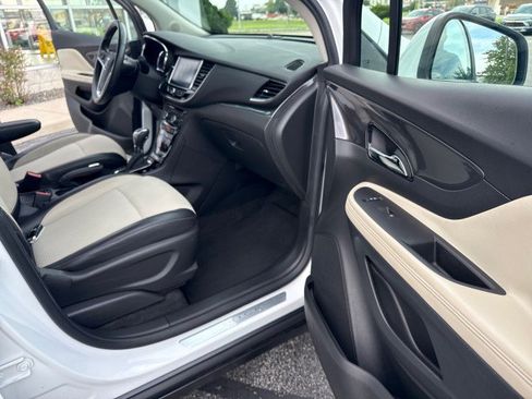 Used 2017 Buick Encore Preferred FWD image 28