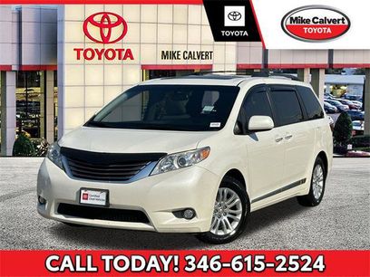 Certified 2016 Toyota Sienna XLE