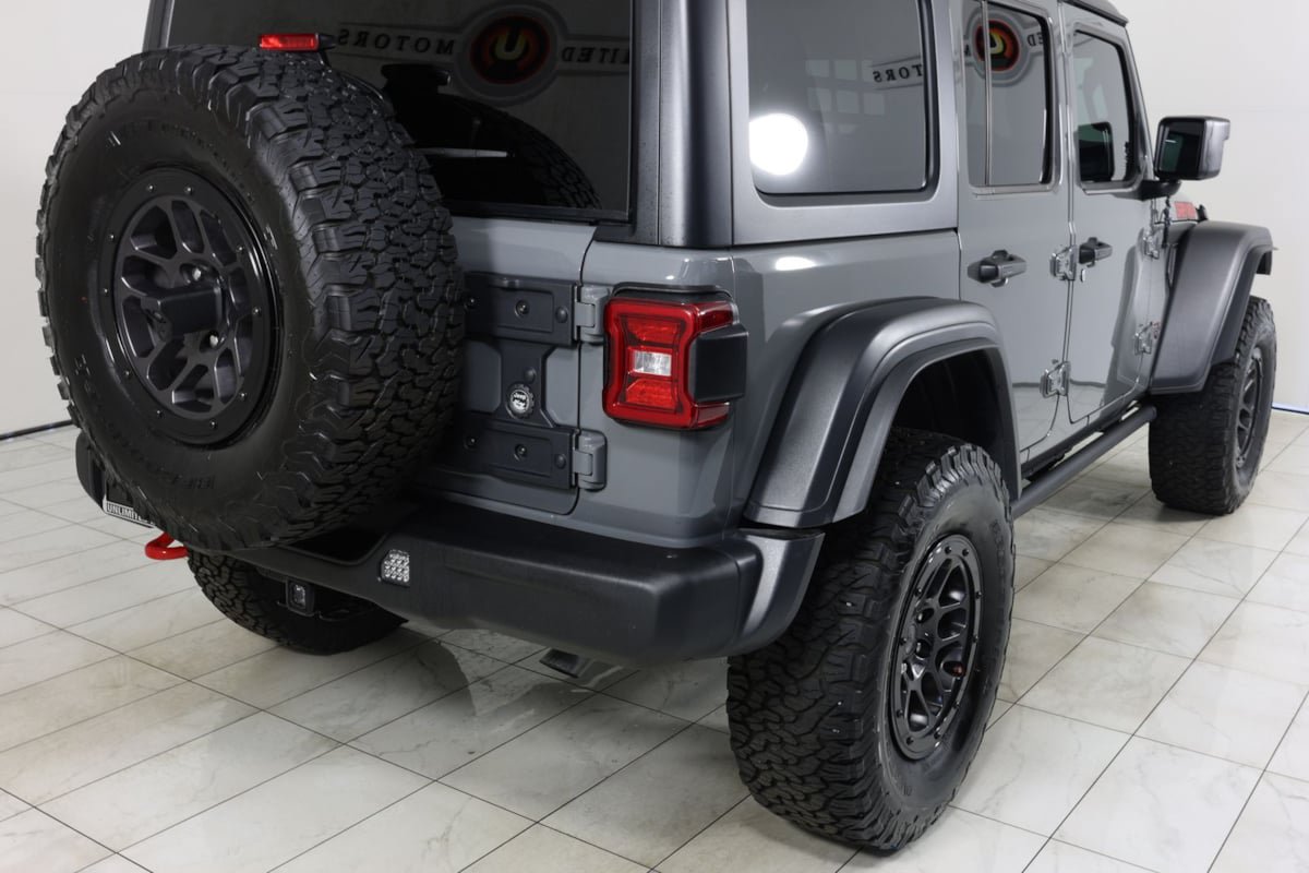 Used 2023 Jeep Wrangler Unlimited Rubicon w/ Xtreme 35 Tire Package AWD/4WD image 40