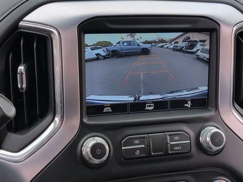 Certified 2022 GMC Sierra 1500 SLT w/ Driver Alert Package I AWD/4WD image 15